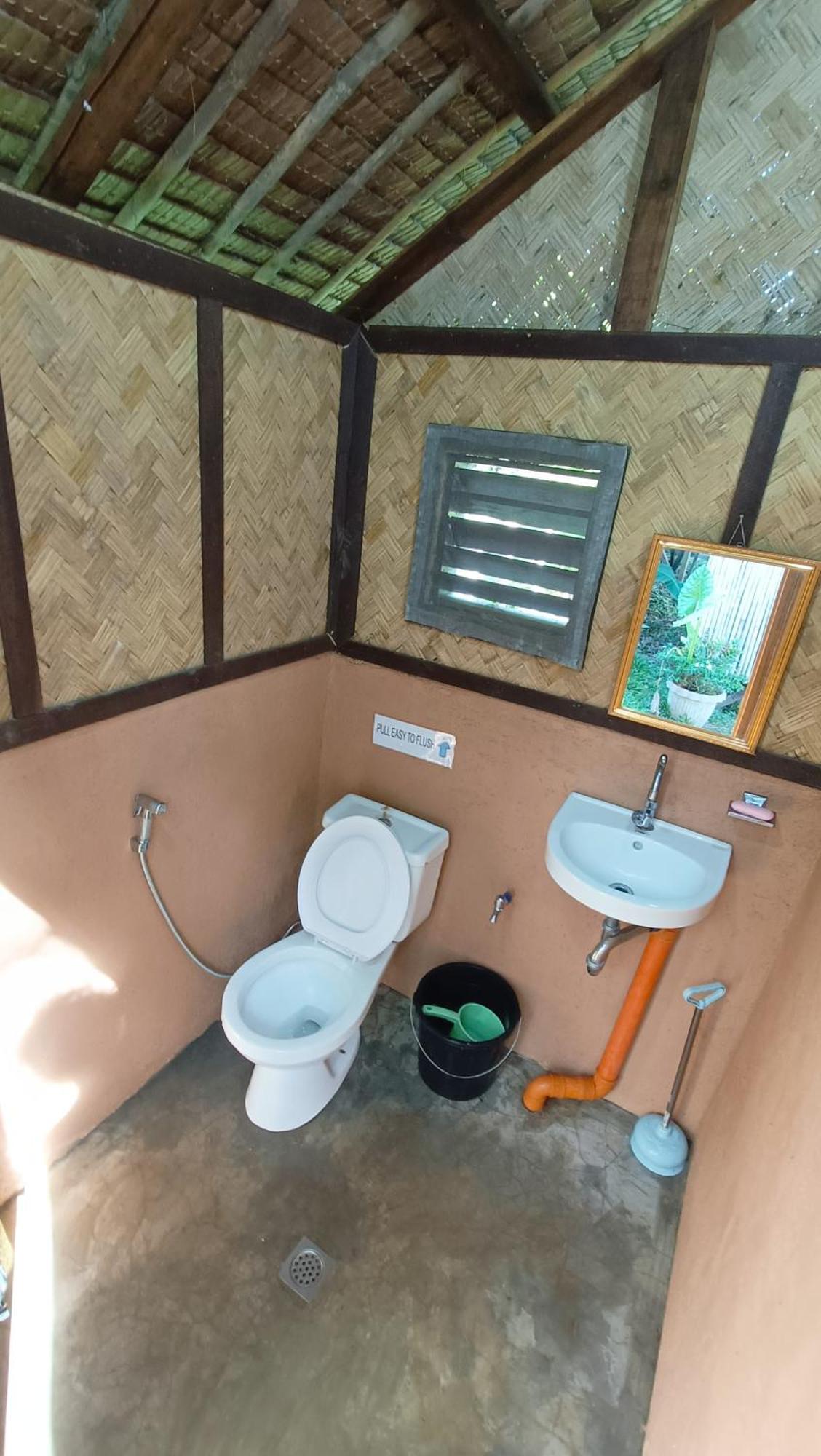 Tony'S Country Glamping With Chalet With Private Wash Room Accommodation Эль-Нидо Экстерьер фото